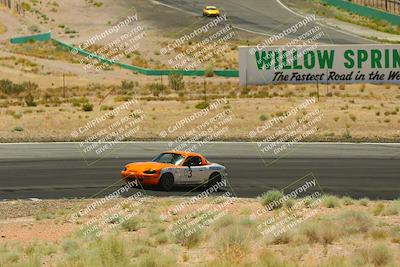 media/May-31-2025-CalClub SCCA (Sat) [[2c1a04e1ee]]/Qualifying/Group 5/Turn 4/